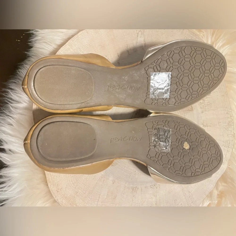 💥✨🌈 3/$25 NEW REACTION KENNETH COLE | Sandals Flats with Peekaboo Toe - Picture 4 of 5